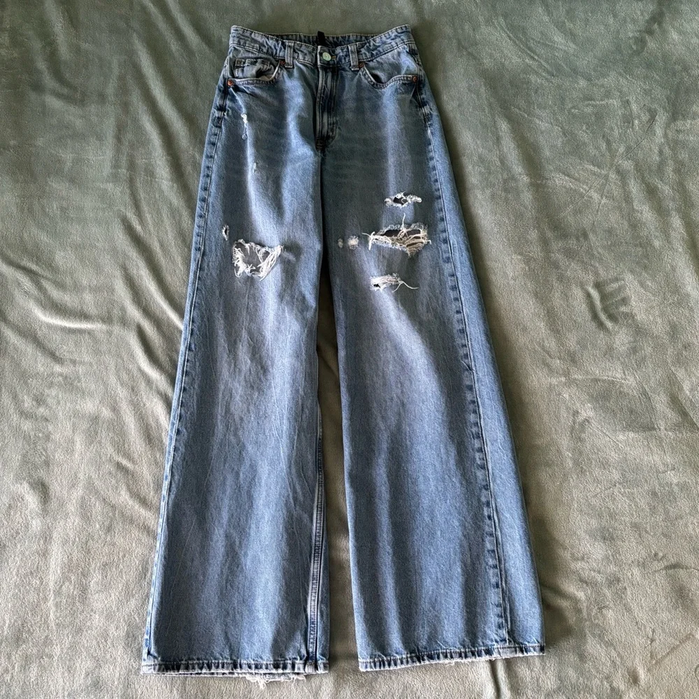 H&M Blue Distressed Wide Leg Jeans - Picture 3 of 16